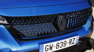Renault Rafale E-Tech full hybrid