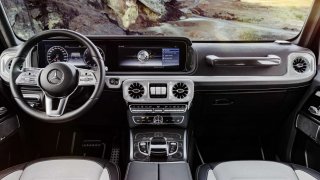 Legenda teréňáků inovuje. Mercedes-Benz třídy G dostává nový interiér.