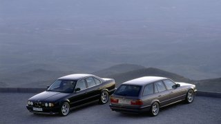 BMW M5: Na IAA 1991 mělo premiéru BMW E34 M5 jako 