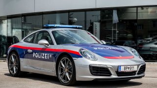Rakouské policii neujedete. Vyfasovala nové Porsche 911