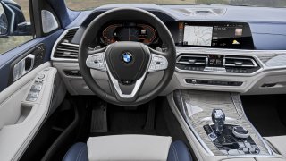 BMW X7 interiér