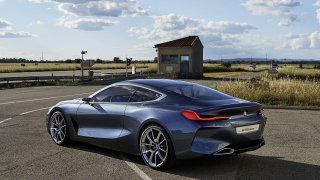 BMW Concept řady 8 5