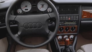 Audi S2 Avant: 280 S2 Avant nejela, 242 km/h je na