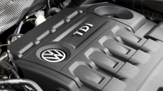 Podvody s emisemi stály Volkswagen už miliardy dol