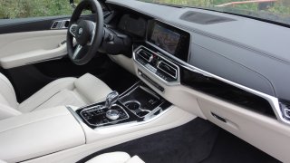BMW X5 xDrive M50d interier  3