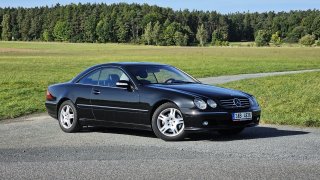 Ojetý Mercedes CL za 200 tisíc korun má nesmrtelný motor. Jezdí lépe než Rolls-Royce