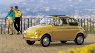 Fiat 500 byl jedním z prvních západních aut prodávaných v Tuzexu. Úspěšná sága pokračuje dodnes