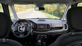 Fiat 500L (rok 2016)