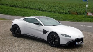 Aston Martin Vantage – Exteriér 1