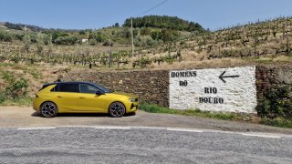 Opel Astra 1.2 Turbo v Portugalsku