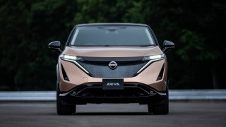 Nový Nissan Ariya konkuruje Škodě Enyaq. Trumfuje ji výkonem až 400 koní, pelášit bude 200 km/h