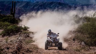 Pět největších pastí Dakarské rallye - prach, řečiště nebo velbloudí tráva!